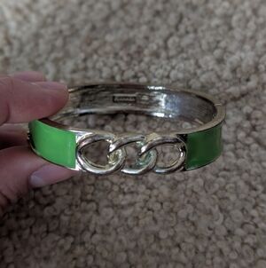 Formash Green Clasp Bracelet